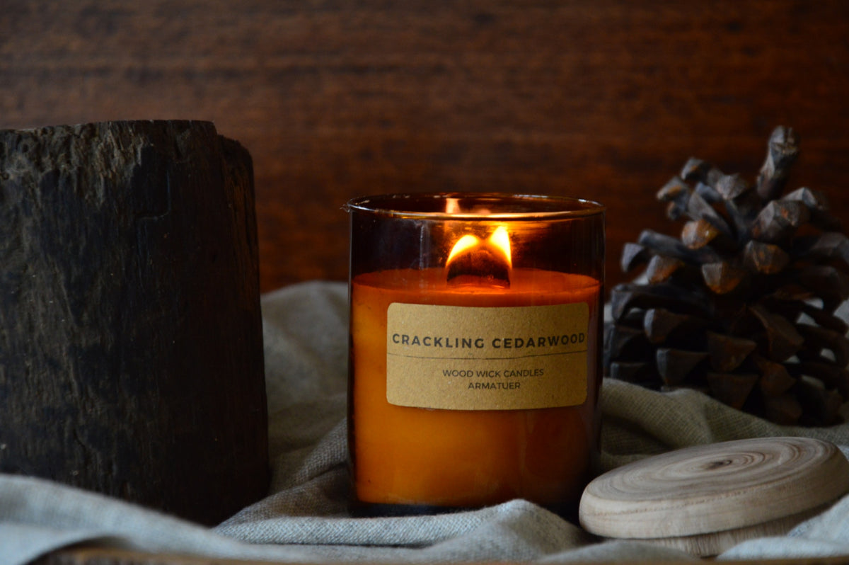 Crackling Cedarwood  Wood Wick Candle Votive - Armatuer