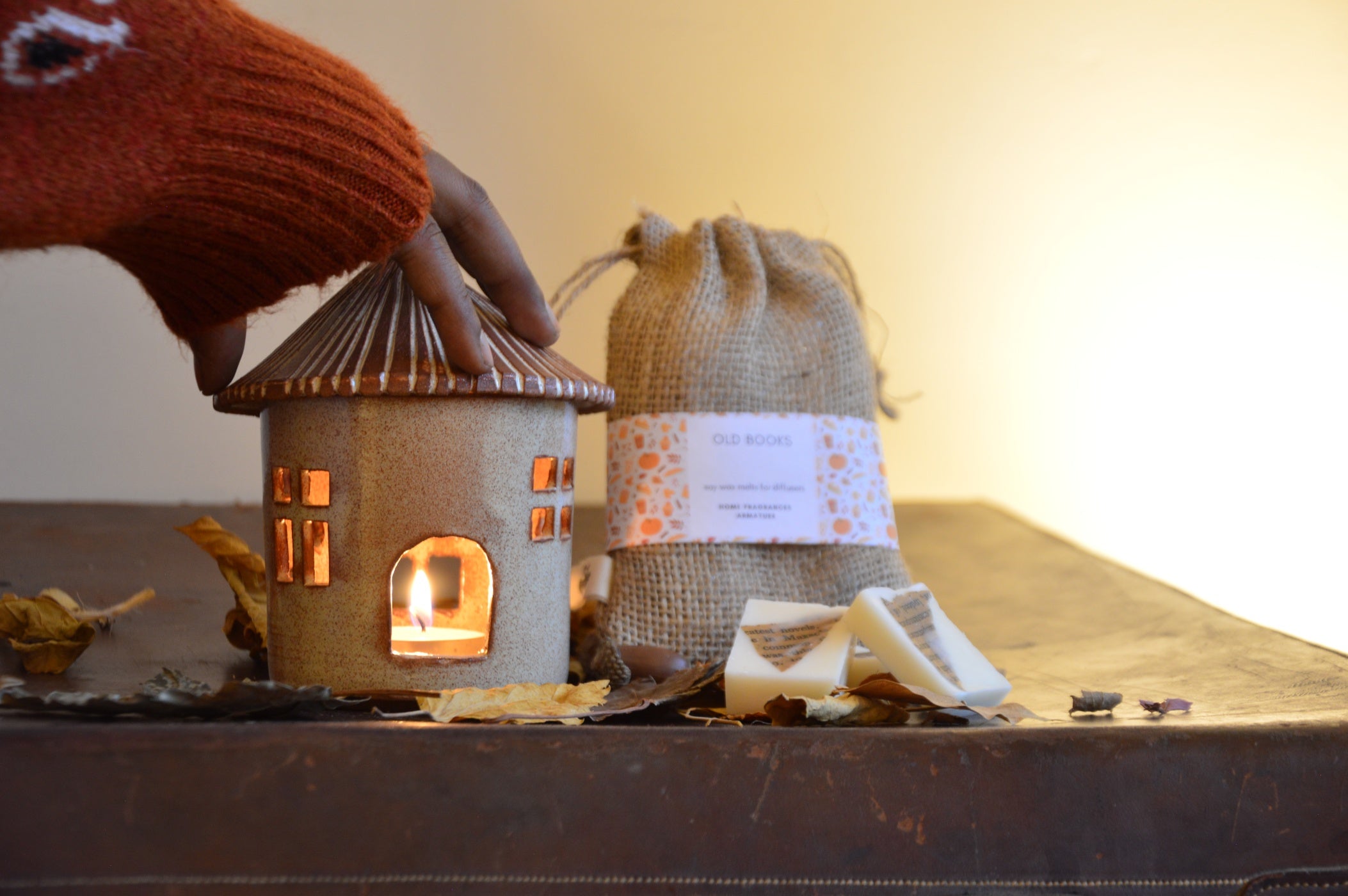 Autumn Cottage Luminary & Wax Melt Burner